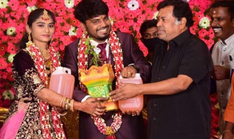 Newly-Wed Tamil Couple Gets 5 Litres of Petrol as Wedding Gift, Pics Go Viral